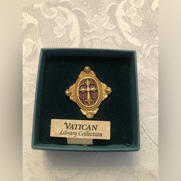 The Vatican Library Collection Gold and Purple Pin - Picture 1 of 5